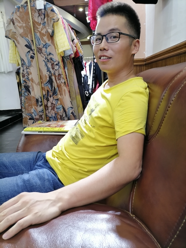 汪顺鹏的第二张照片--桂林相亲服务中心