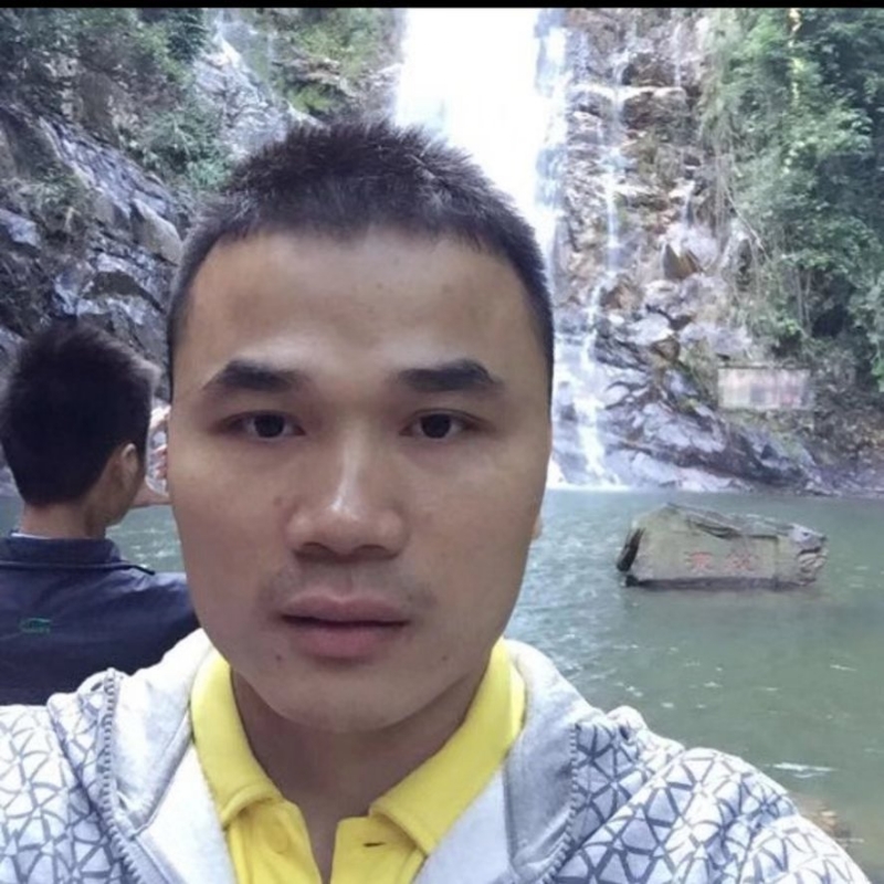 老梁的第一张照片--桂林相亲服务中心
