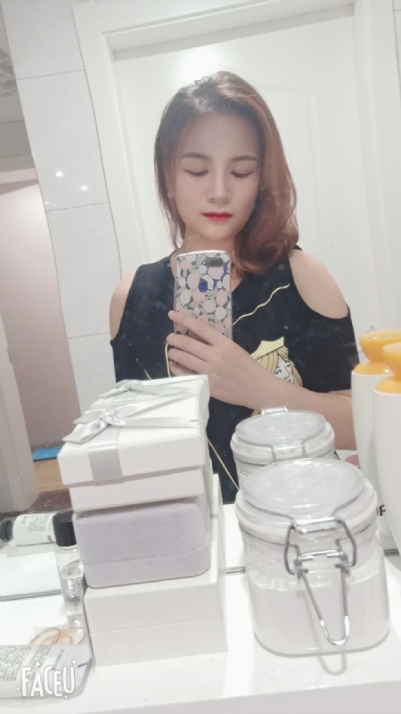 刘莲酥的第四张照片--桂林相亲服务中心