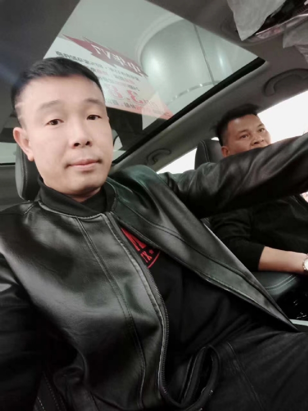 醉红尘的第一张照片--桂林相亲服务中心