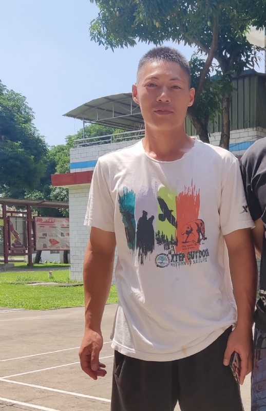 孤鹰的第一张照片--桂林相亲服务中心