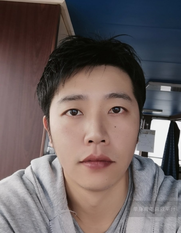 不太帅的男人的第一张照片--桂林相亲服务中心
