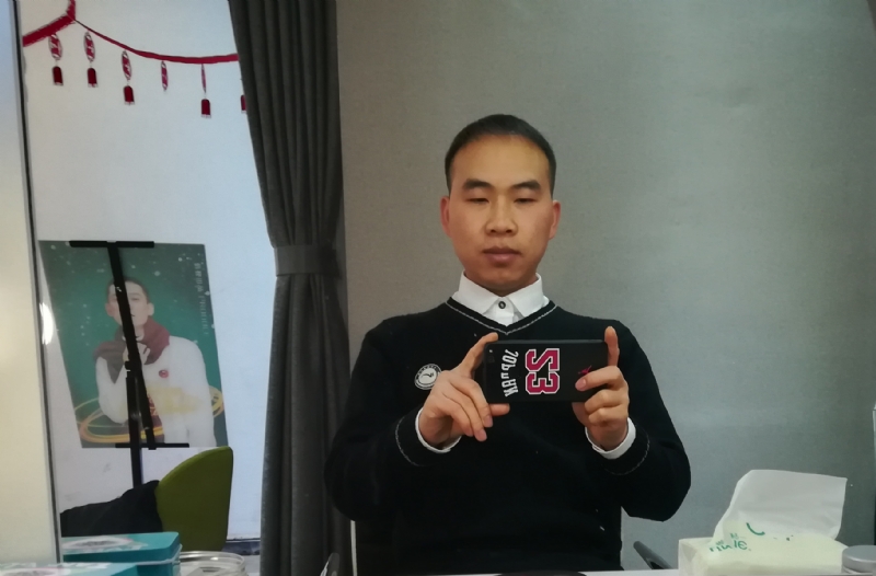 恬淡的第一张照片--桂林相亲服务中心