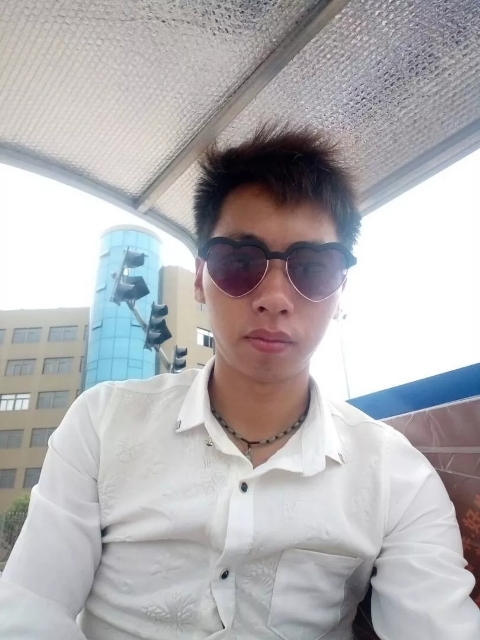 寻缘的第一张照片--桂林相亲服务中心
