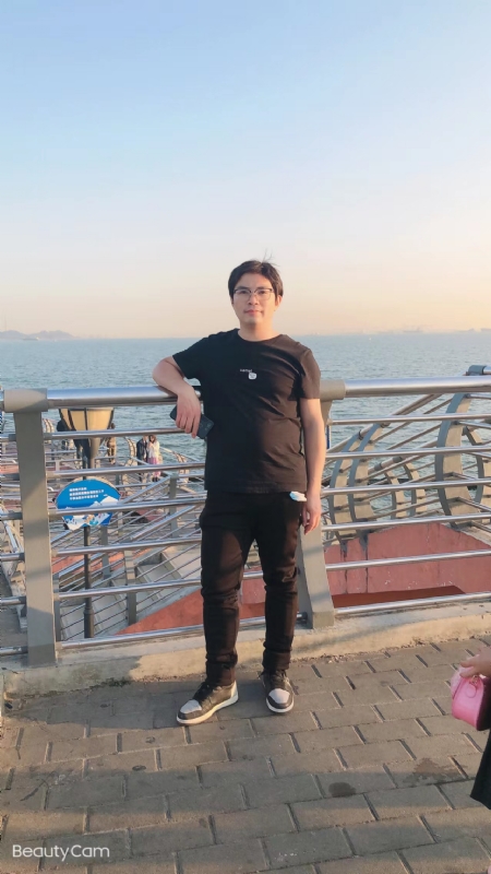 陆迅的第二张照片--桂林相亲服务中心