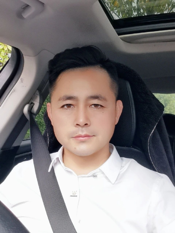 阿华大人的第一张照片--桂林相亲服务中心