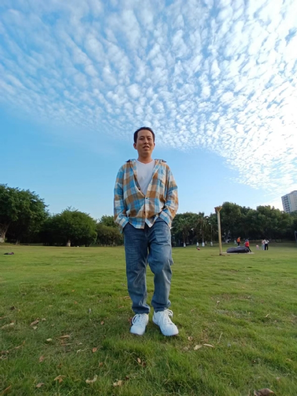 曹先生的第三张照片--桂林相亲服务中心