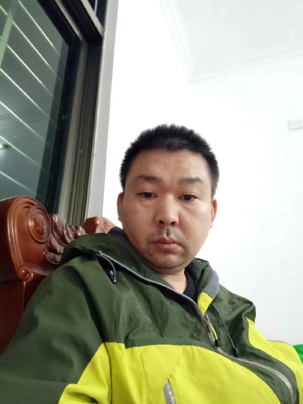 阿汤的第一张照片--桂林相亲服务中心