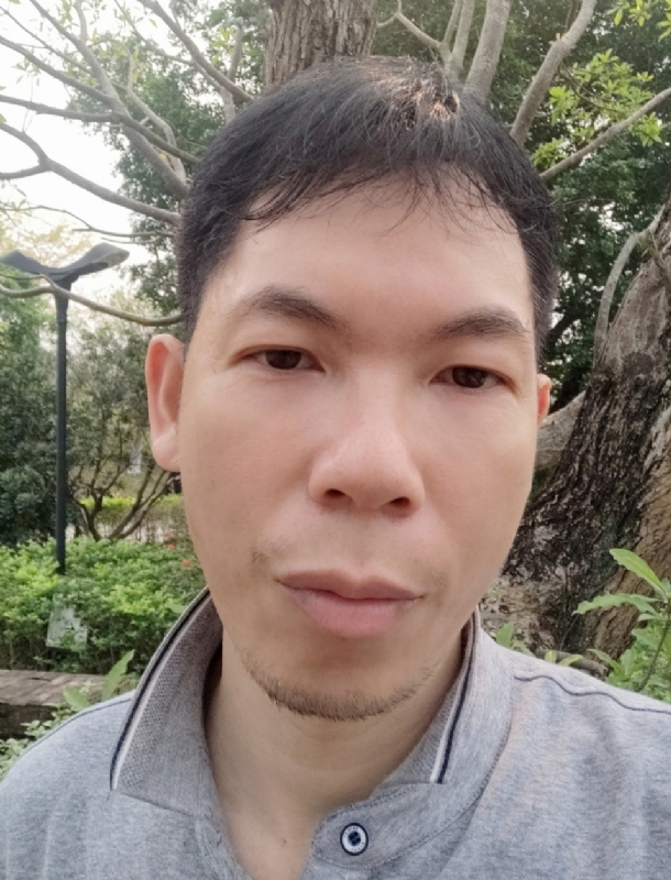 漂浮的云的第一张照片--桂林相亲服务中心