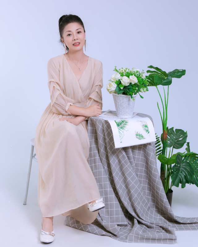 Anna的第一张照片--桂林相亲服务中心