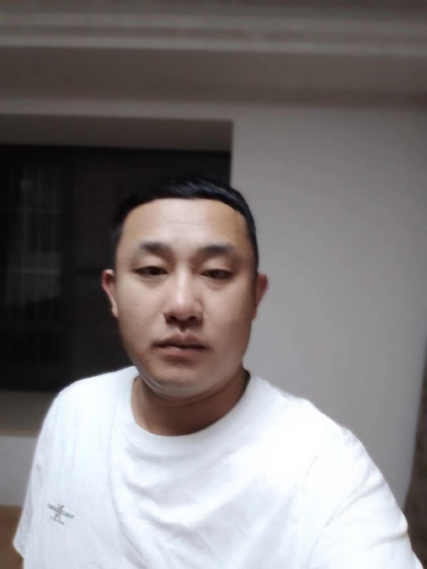 魔尊的第一张照片--桂林相亲服务中心