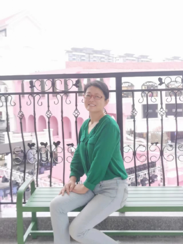 丽华的第三张照片--桂林相亲服务中心
