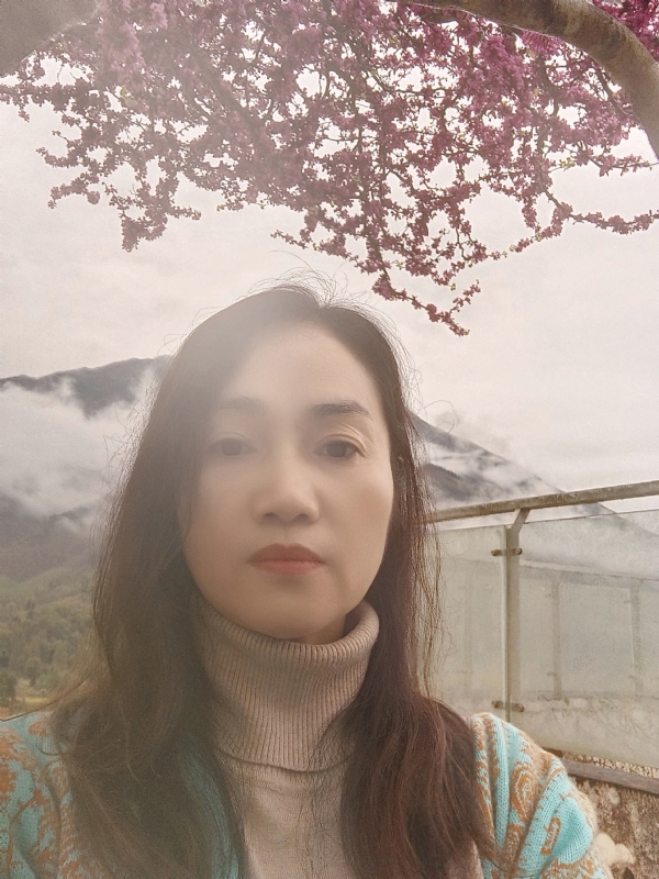 悠然磬歆的第一张照片--桂林相亲服务中心