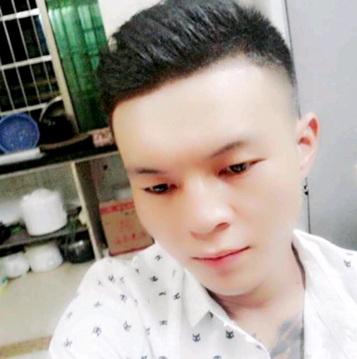 子龙的第一张照片--桂林相亲服务中心