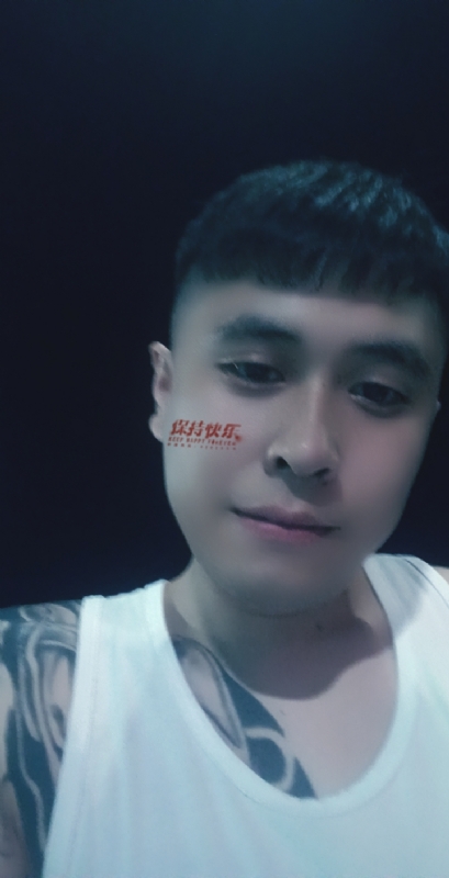 愚忠的第一张照片--桂林相亲服务中心