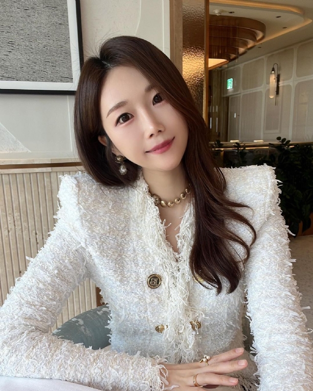 惠然的第一张照片--桂林相亲服务中心