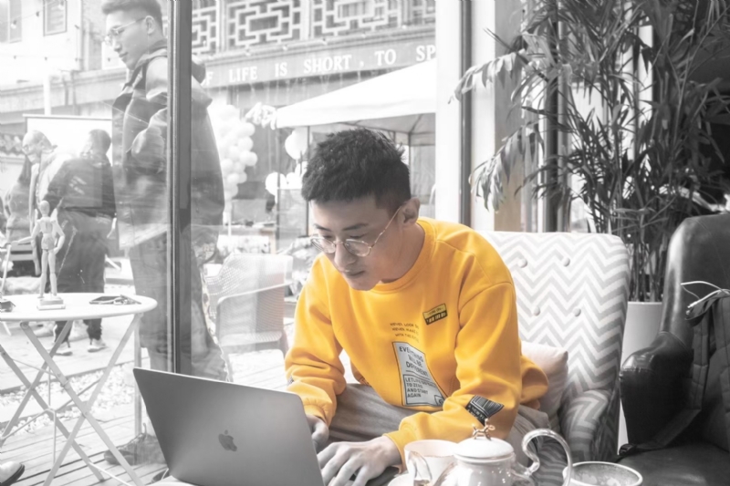 柒雅的第一张照片--桂林相亲服务中心