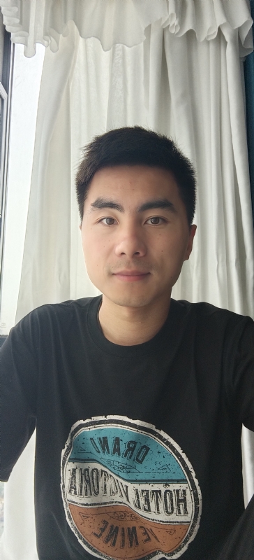 叶秋的第二张照片--桂林相亲服务中心