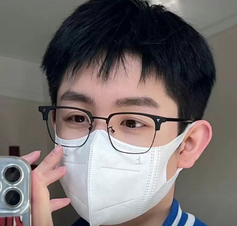 甜甜男孩的第一张照片--桂林相亲服务中心