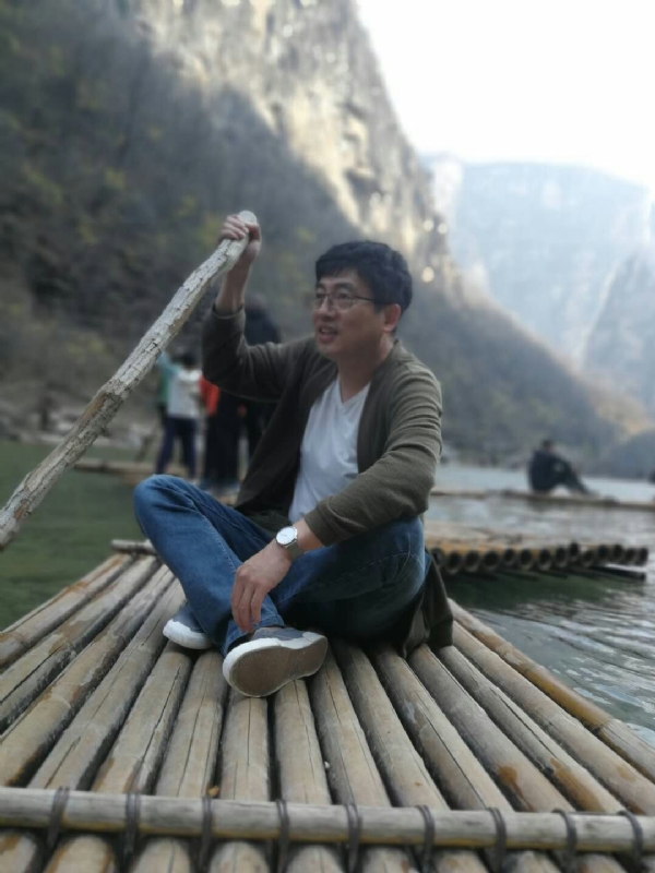 风被吹走了的第二张照片--桂林相亲服务中心