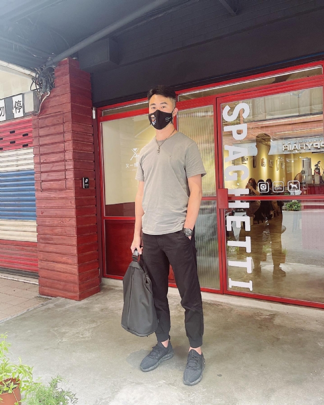 酒商安迪的第一张照片--桂林相亲服务中心