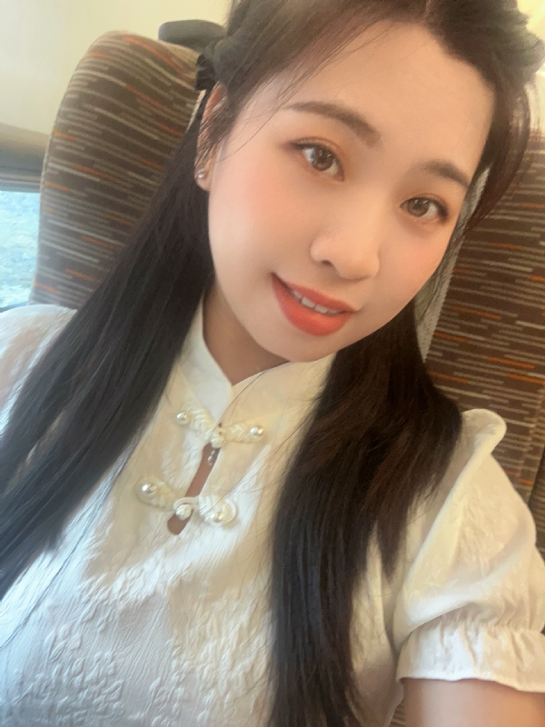 Lin的第三张照片--桂林相亲服务中心