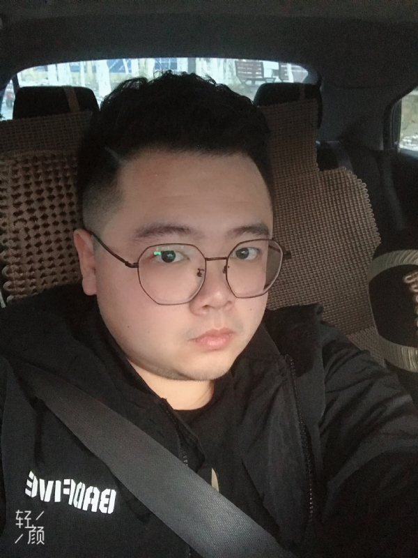欢笑的第一张照片--桂林相亲服务中心