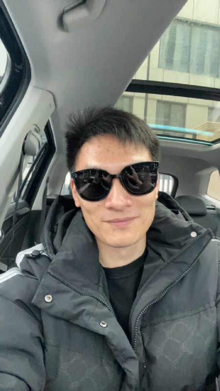 男孩的第一张照片--桂林相亲服务中心