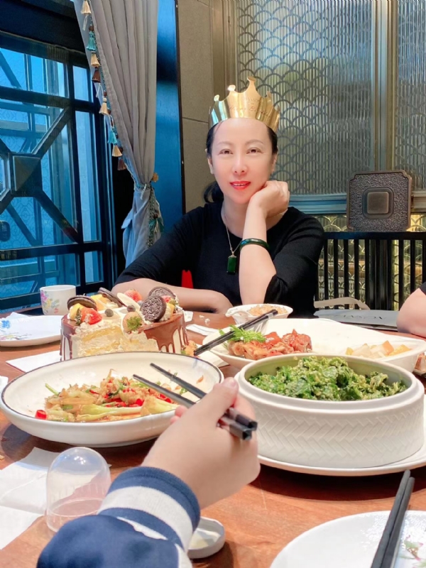 红红的第二张照片--桂林相亲服务中心