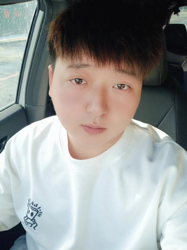 可乐加冰的第一张照片--桂林相亲服务中心