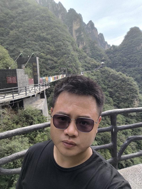 大海的第一张照片--桂林相亲服务中心