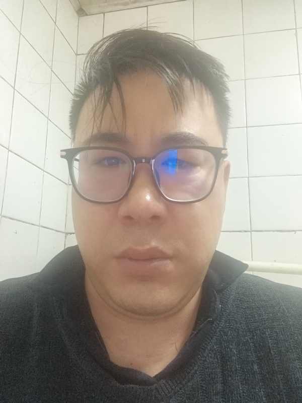 迷失自我的第一张照片--桂林相亲服务中心