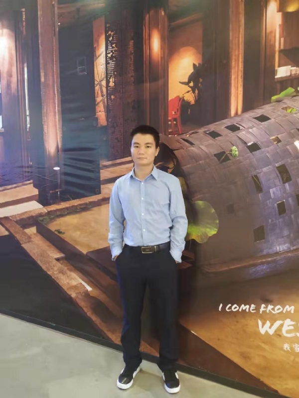 梧桐枫叶的第一张照片--桂林相亲服务中心