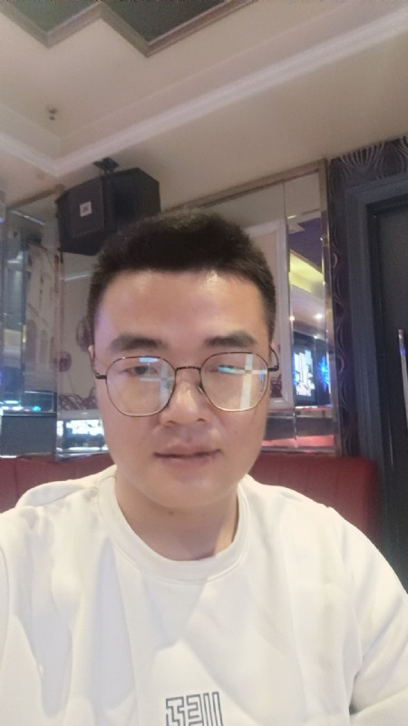 骑着蜗牛撵大象的第一张照片--桂林相亲服务中心