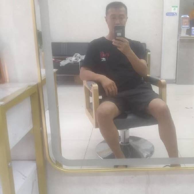 闫杰的第一张照片--桂林相亲服务中心