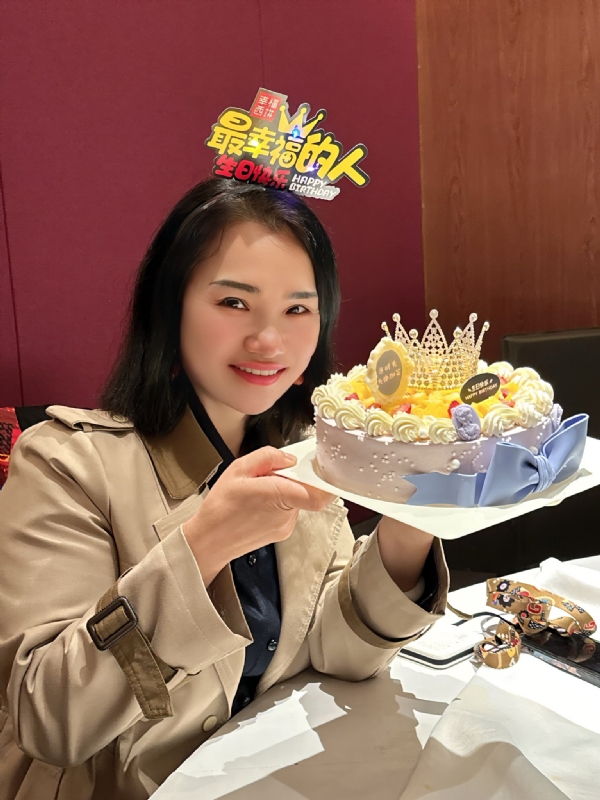 Apple的第一张照片--桂林相亲服务中心