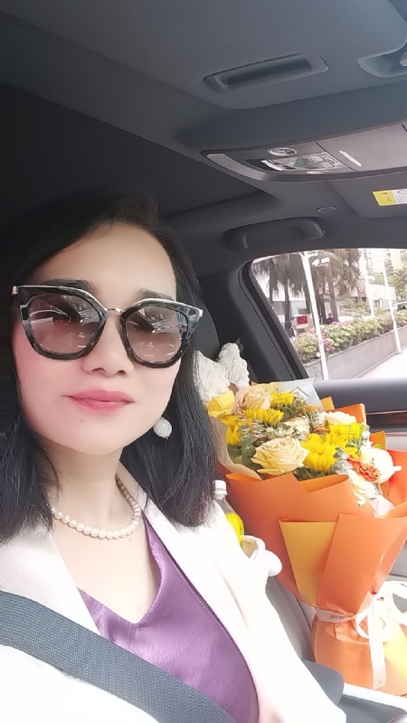 Apple的第一张照片--桂林相亲服务中心