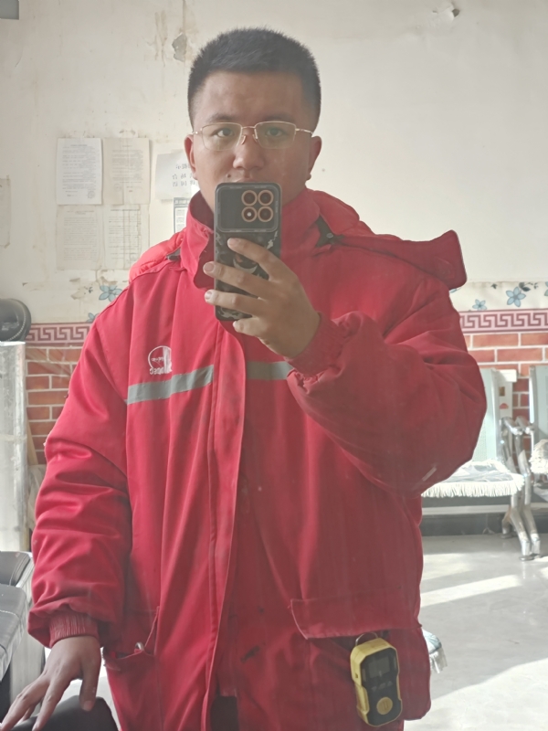 鹤某的第二张照片--桂林相亲服务中心