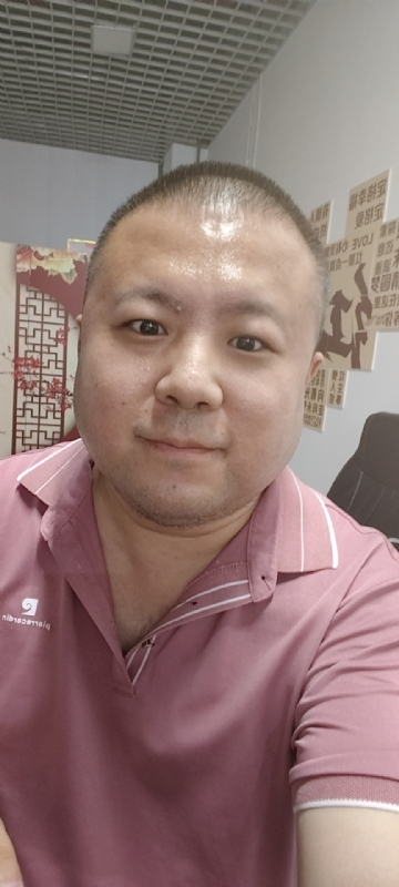 漫步星辰的第一张照片--桂林相亲服务中心